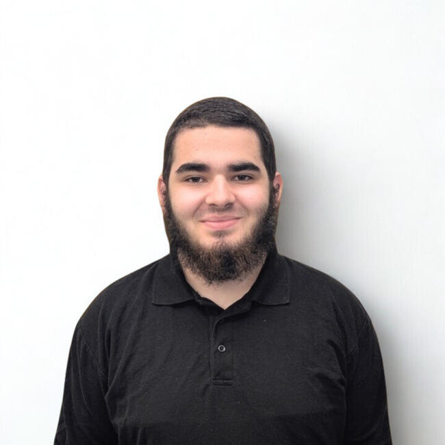 Babysitter in Leicester: Yasin