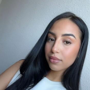 Babysitter in Nîmes: Sana