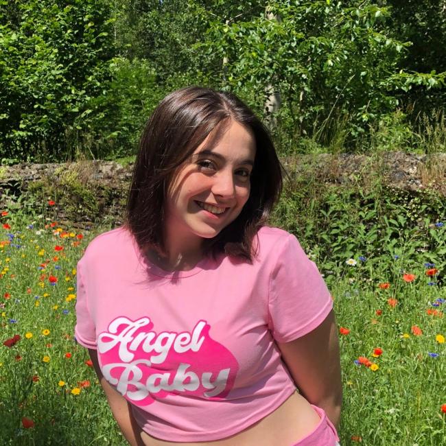 Babysitter in Habay-la-Vieille: Melyna