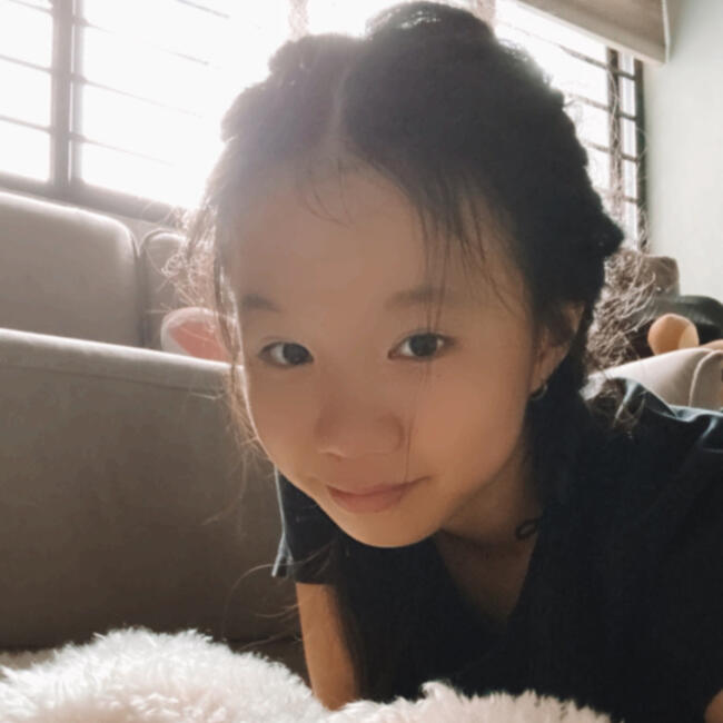 Babysitter in Singapore: Amaris