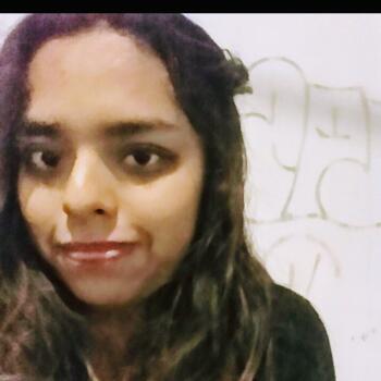 Babysitter in Rioja: Nicole