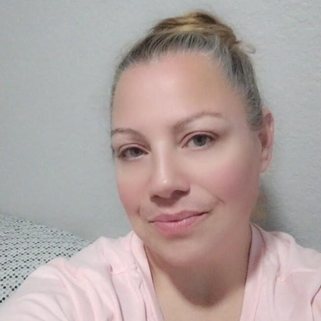 Babysitter in San Antonio: Lauren
