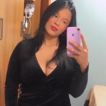 Babysitter in Araguari: Yasmin