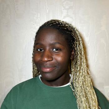 Baby-sitter Hautcharage: Patricia