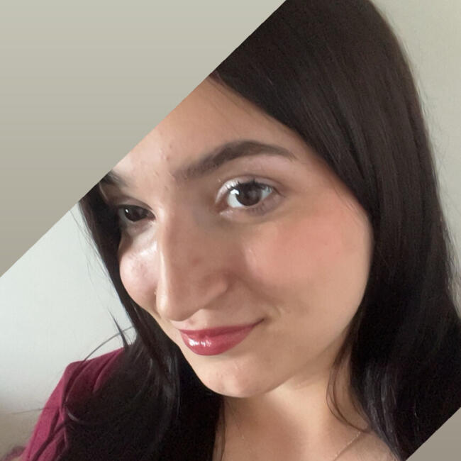 Babysitter in Floirac: Alicia