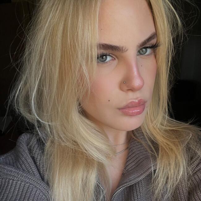 Babysitter in Belgrade: Lena