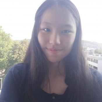 Babysitter Alfter: Qianru