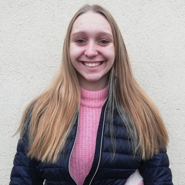 Babysitter in Golbey: Julie