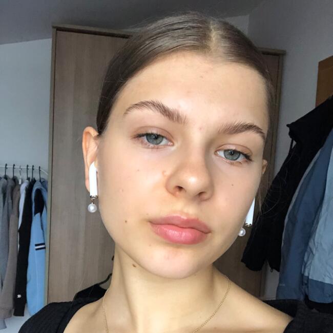 Babysitter in Svojkovice: Karolína