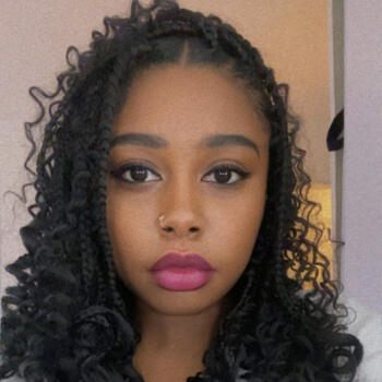 Babysitter in Paris: Mélinda