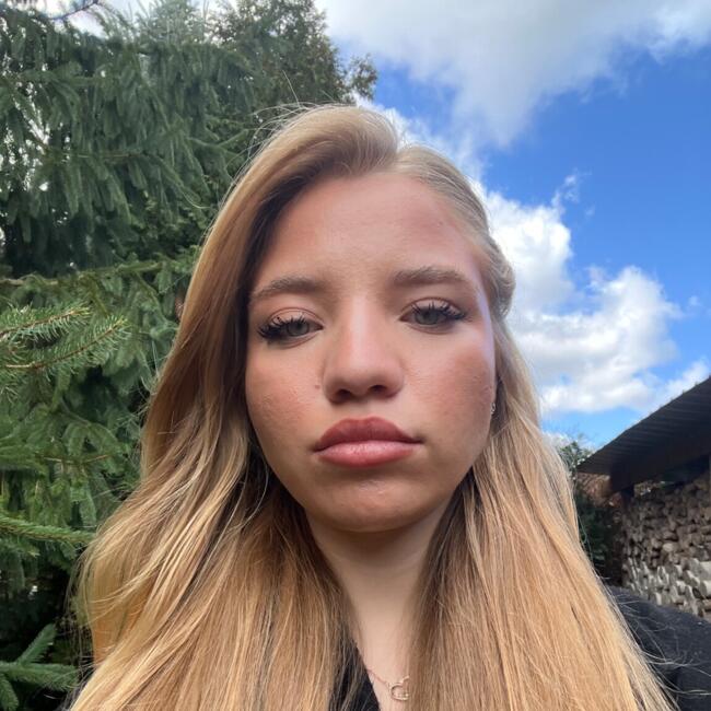 Babysitter in Halle (Saale): Victoria