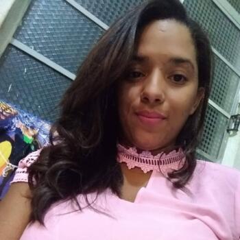 Babysitter in Belo Horizonte: Stéfany