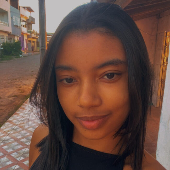 Babá em Valença: Regeane