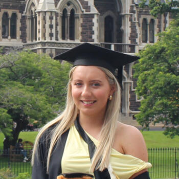 Babysitter in Omokoroa: Faith