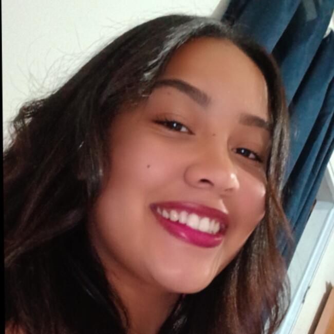 Babysitter in Ribeirão das Neves: Taina
