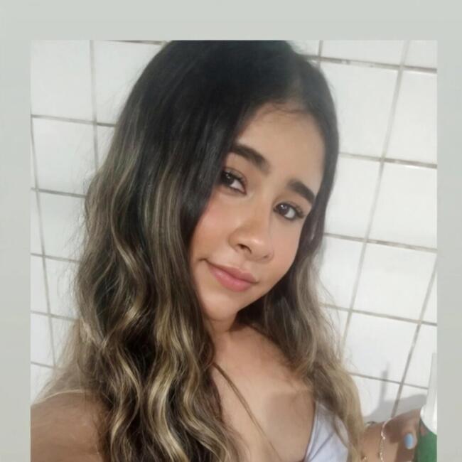 Babá em São Vicente: Hellinha
