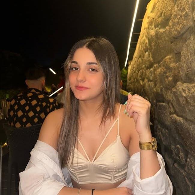 Babysitter in Matosinhos Municipality: Joana