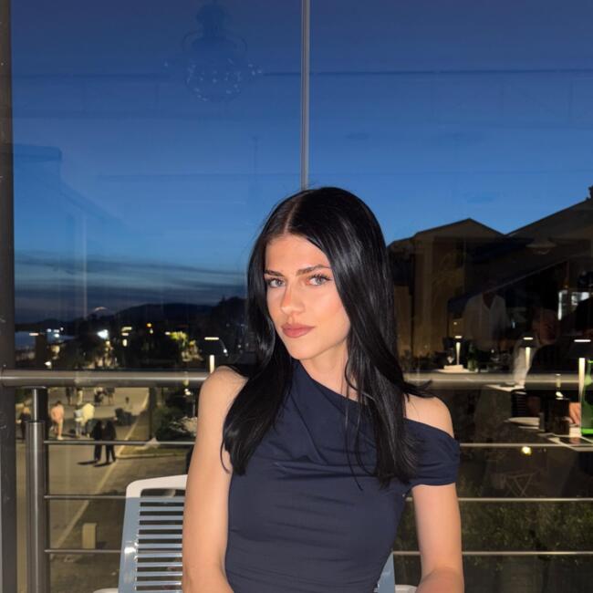 Babysitter a Cortona: Sara