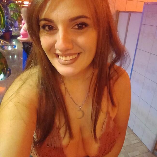 Niñera en San Martín: LAURA