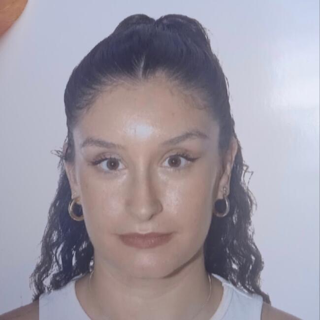 Canguro en Elche: Myriam