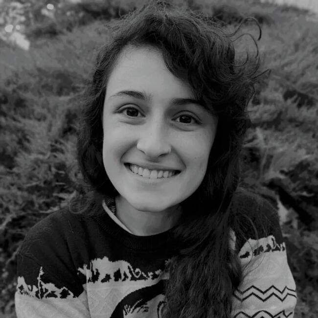 Babysitter in Cours-de-Pile: Virginie