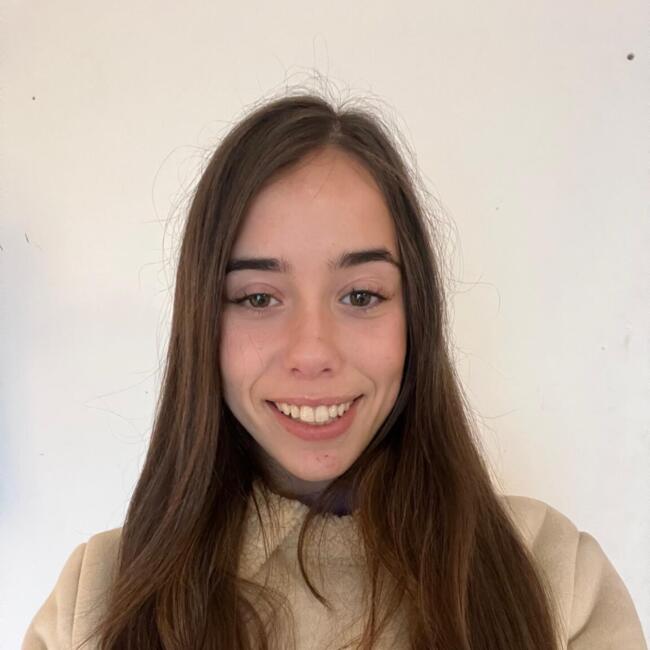 Babysitter in Sant Antoni de Portmany: Lucia