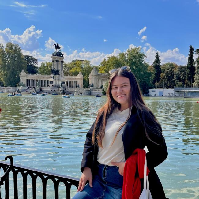 Babysitter in Castro Urdiales: Lina