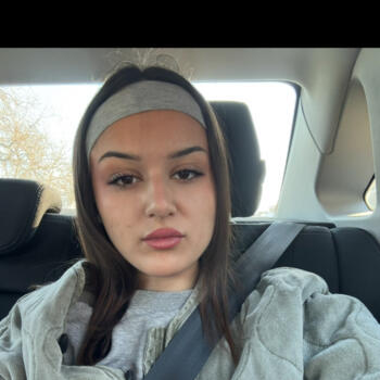 Babysitter in Lagny-sur-Marne: Clara