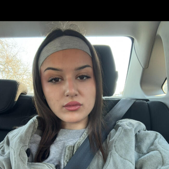 Babysitter in Lagny-sur-Marne: Clara