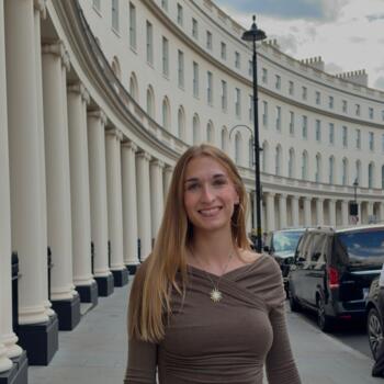 Babysitter in Vitoria-Gasteiz: Maialen