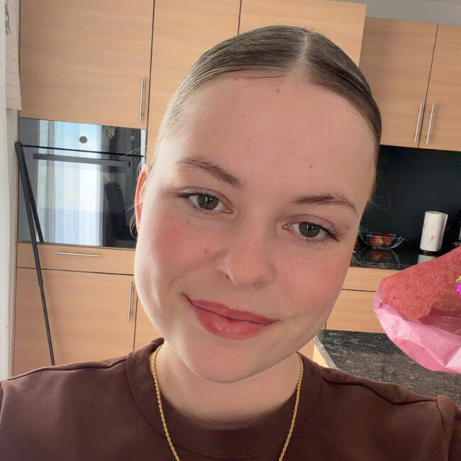 Babysitter in Niederhelfenschwil: Céline