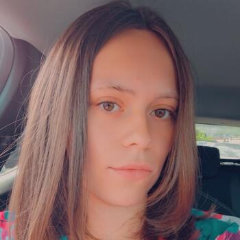 Babysitter in Poitiers: Flavie