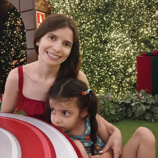 Babysitting job in Pelotas: Karolyn