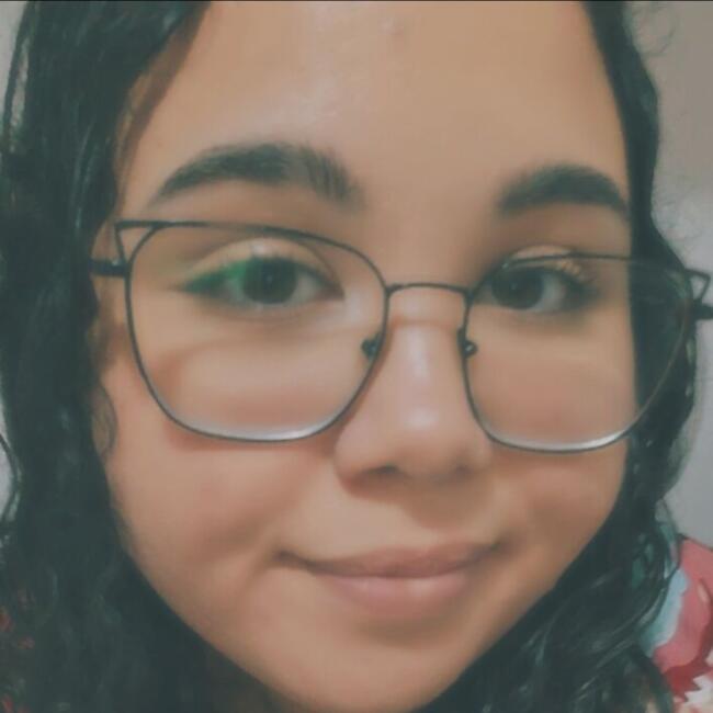 Babysitter in Fazenda Rio Grande: Hillary