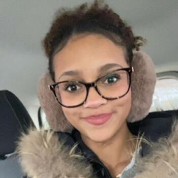 Baby-sitter Cambridge: Melina