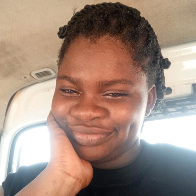 Babysitter in Benin City: Esther