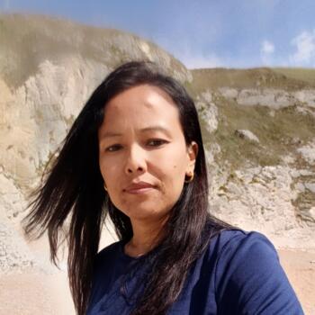 Babysitter Poole: Laxmi lama