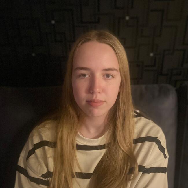 Babysitter in Oostkamp: Lisa