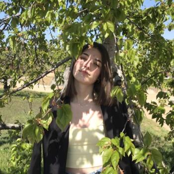 Babysitter in Saint-Chamond: Oceane