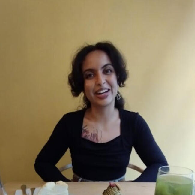 Babysitter in Louviers: Oumayma