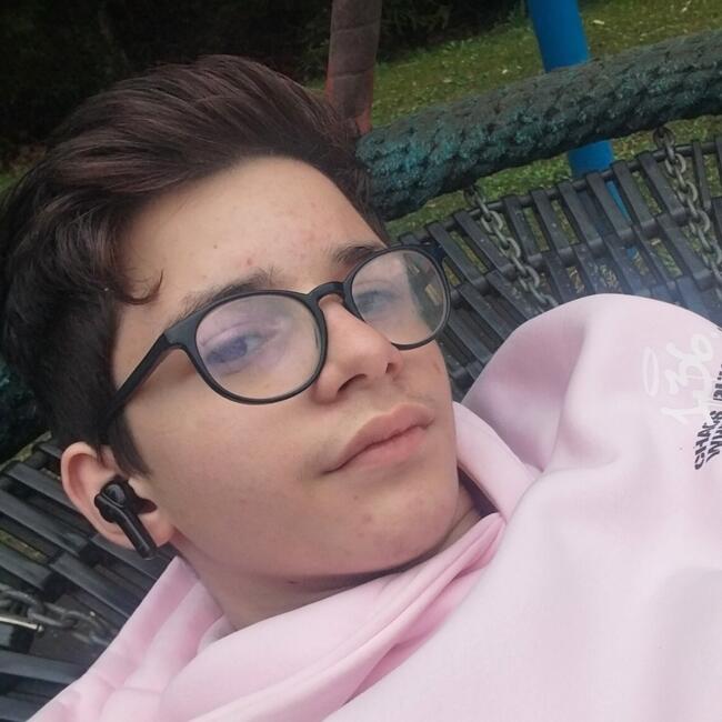 Babysitting job in Kriens: Raja