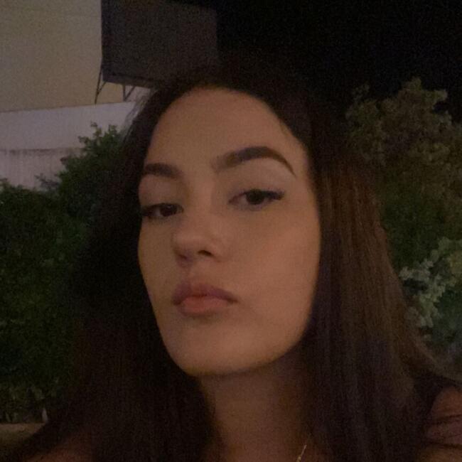 Babysitter in Lyon: Lina