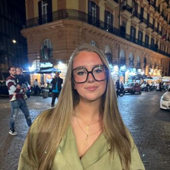 Babysitter Bailly-Romainvilliers: Lina