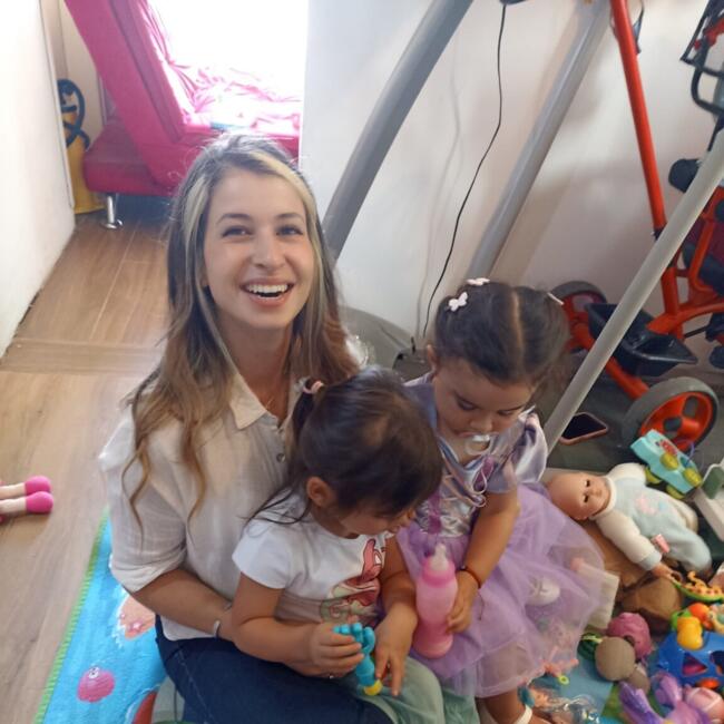 Babysitter in Montevideo: Lucia
