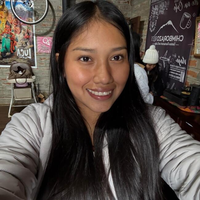 Babysitter in Ballenita: Natasha Yagual Suarez