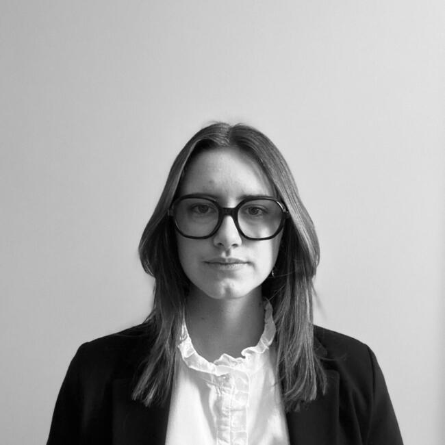 Babysitter in Sainte-Marie-la-Blanche: Célia