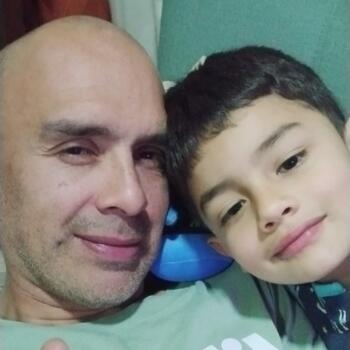 Trabajo para niñera en Bogotá: trabajo de niñera Yezid