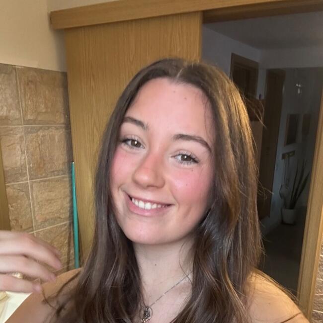 Babysitter in Teror: Emi