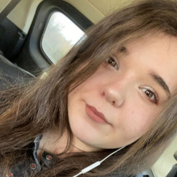 Babysitter in Longueuil: Alicia