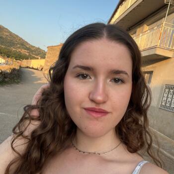 Babysitter in Calatayud: Julia